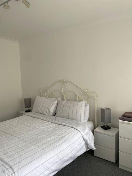 Teith Court Apartment With Private Parking. 스털링 외부 사진