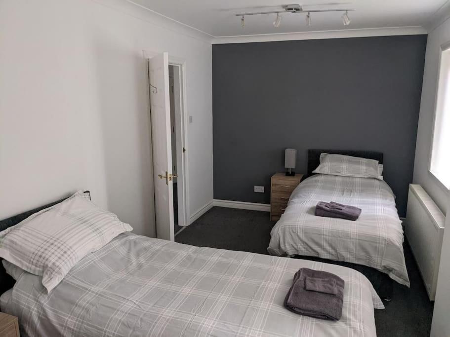 Teith Court Apartment With Private Parking. 스털링 외부 사진