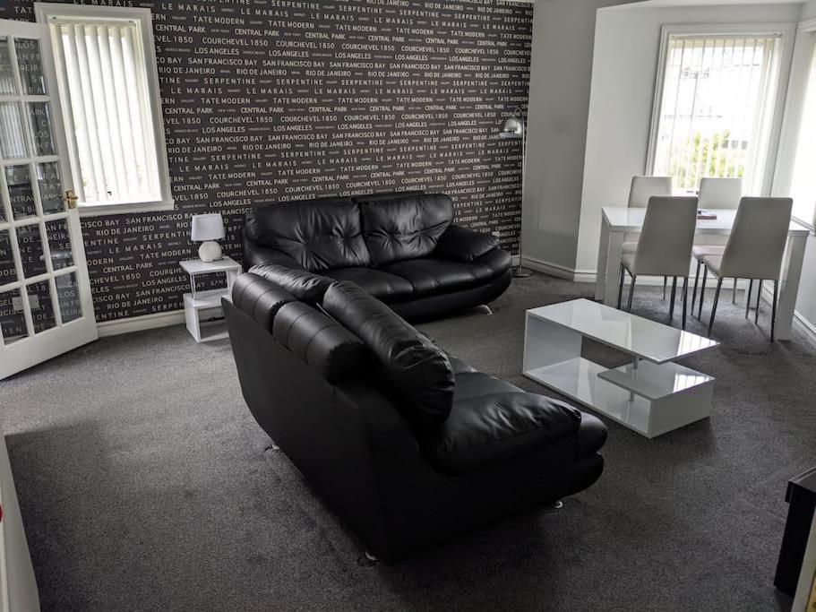 Teith Court Apartment With Private Parking. 스털링 외부 사진